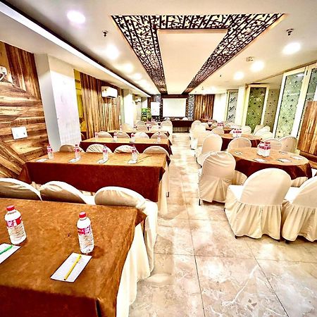 Hotel Spb 87 Near Karol Bagh Metro Station Delhi Exterior photo